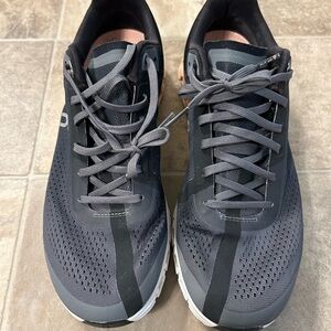 On Cloud Running Sneaker.                        Black, Gray, & Pink